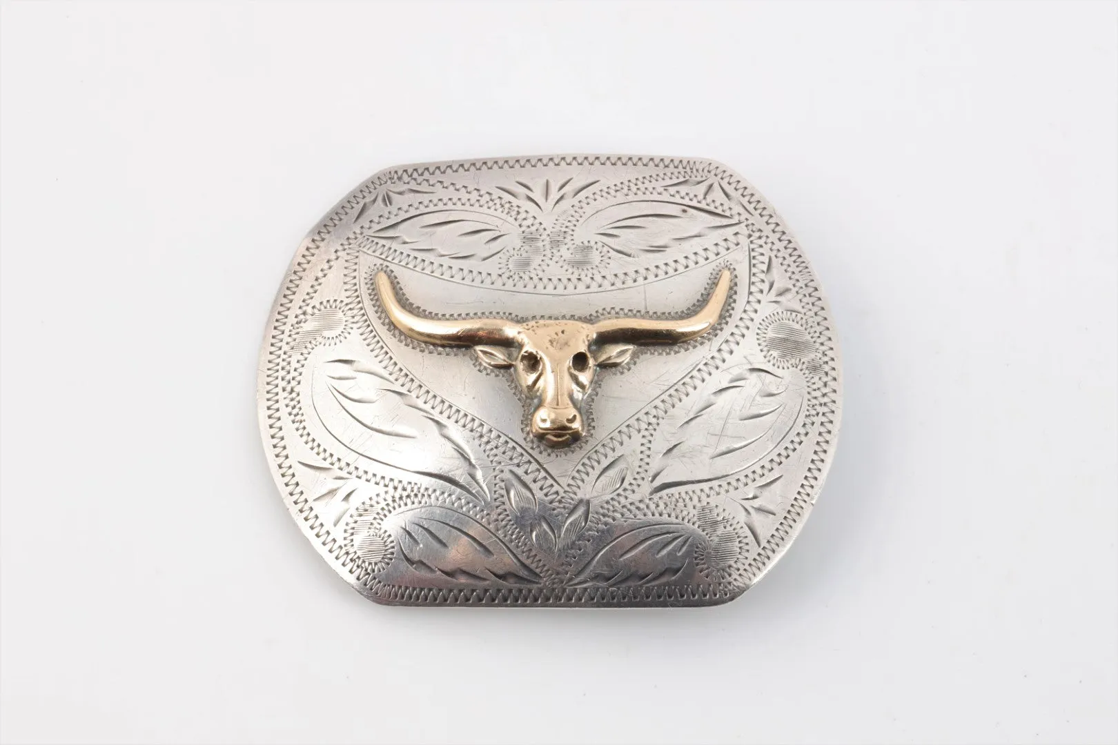 925 Silver Belt Buckle with 10k Yellow Gold Bull (40.96g.)