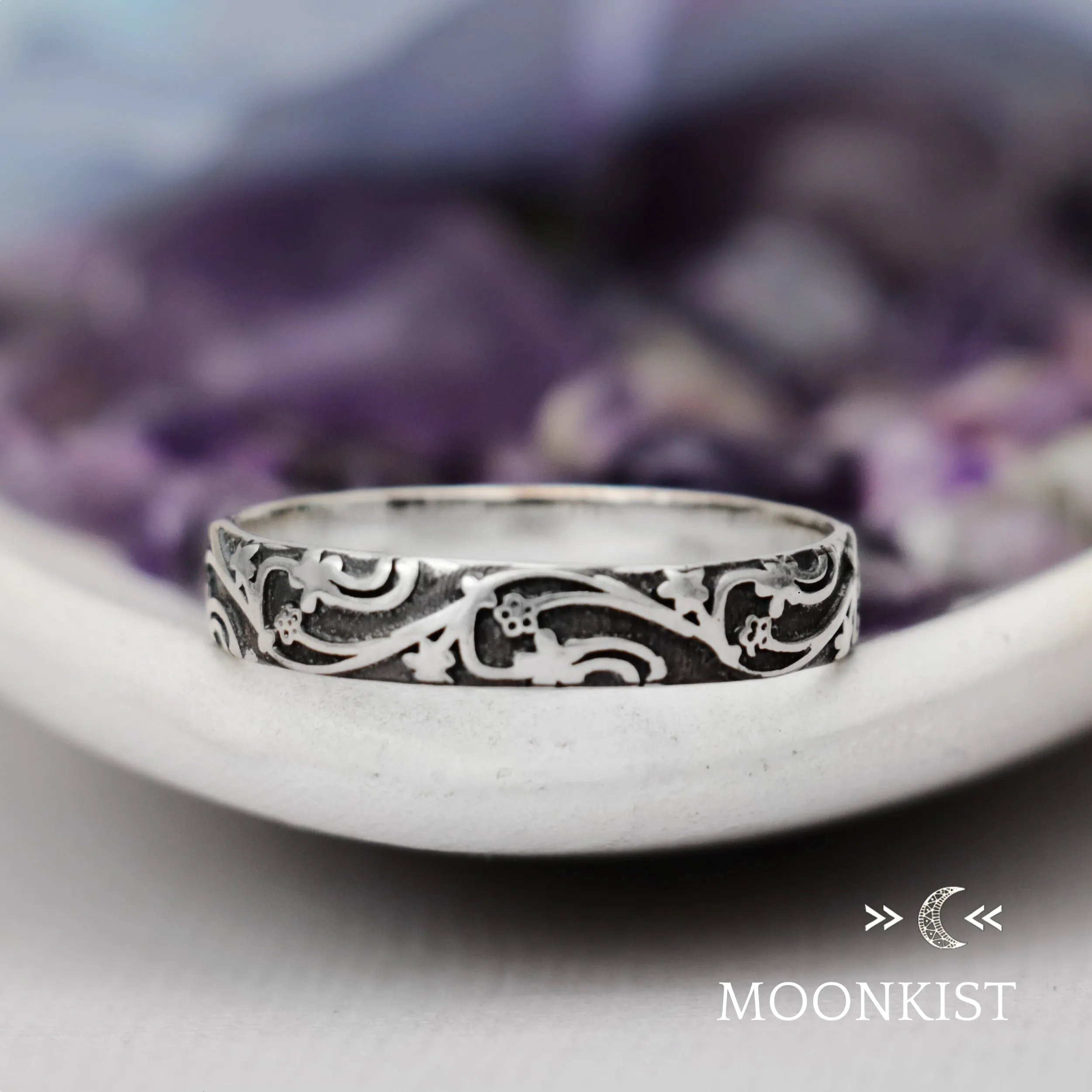 Antique Style Nature Wedding Band Ring for Women | Moonkist Designs