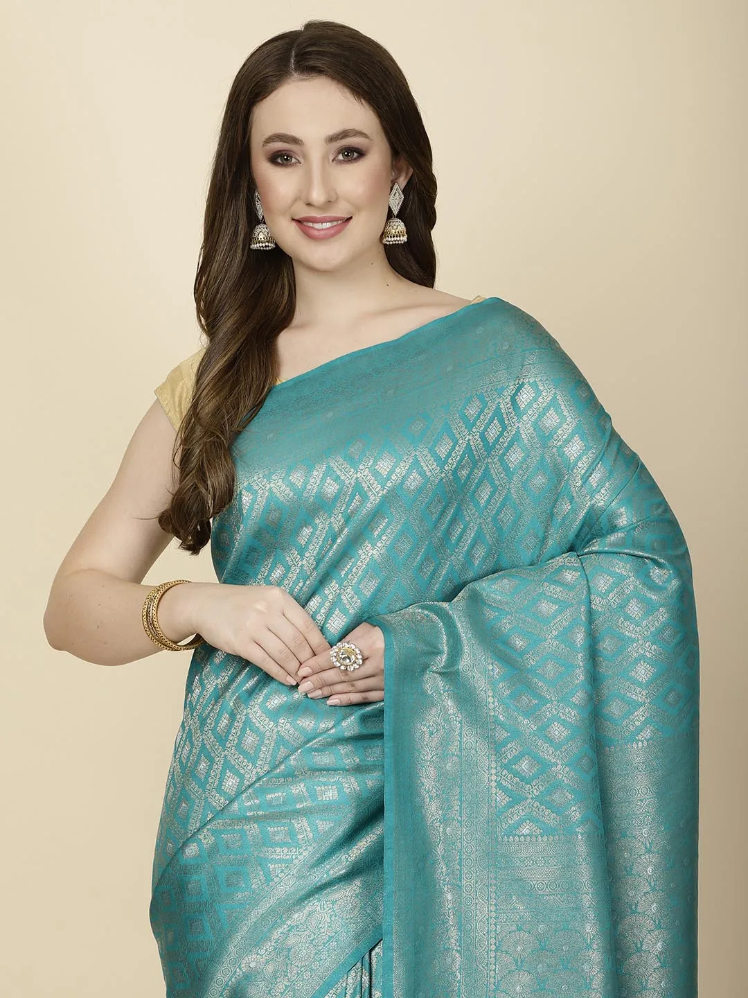 Art Handloom Plain Zari Border Woven Saree