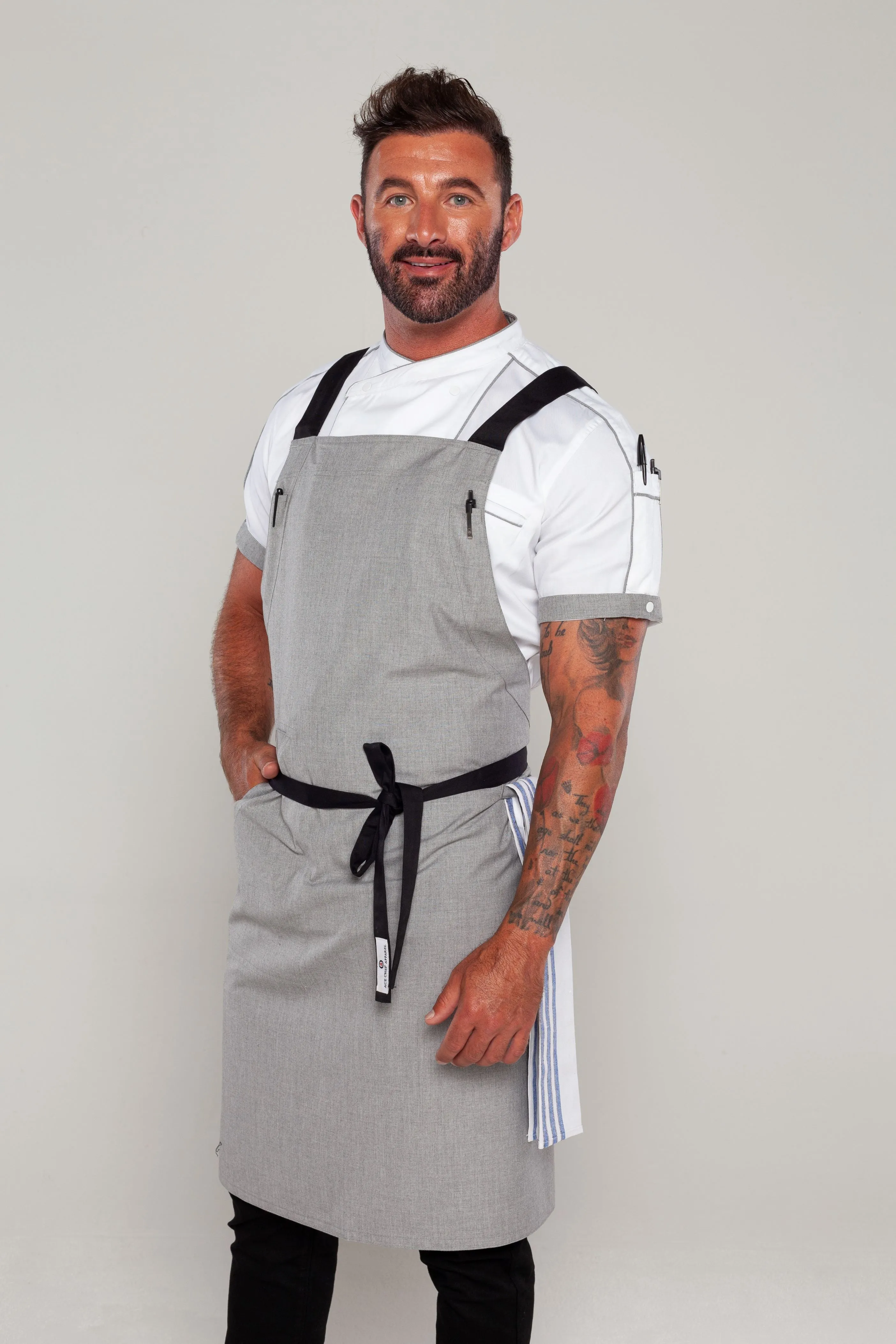 BYRON Crossover Chef apron Steel Grey with black straps