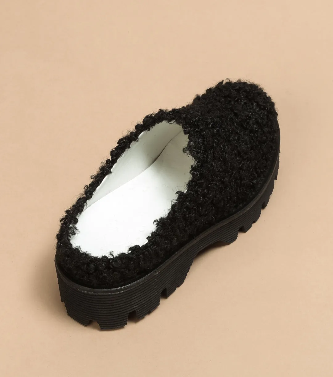 Hebo Mules in Black