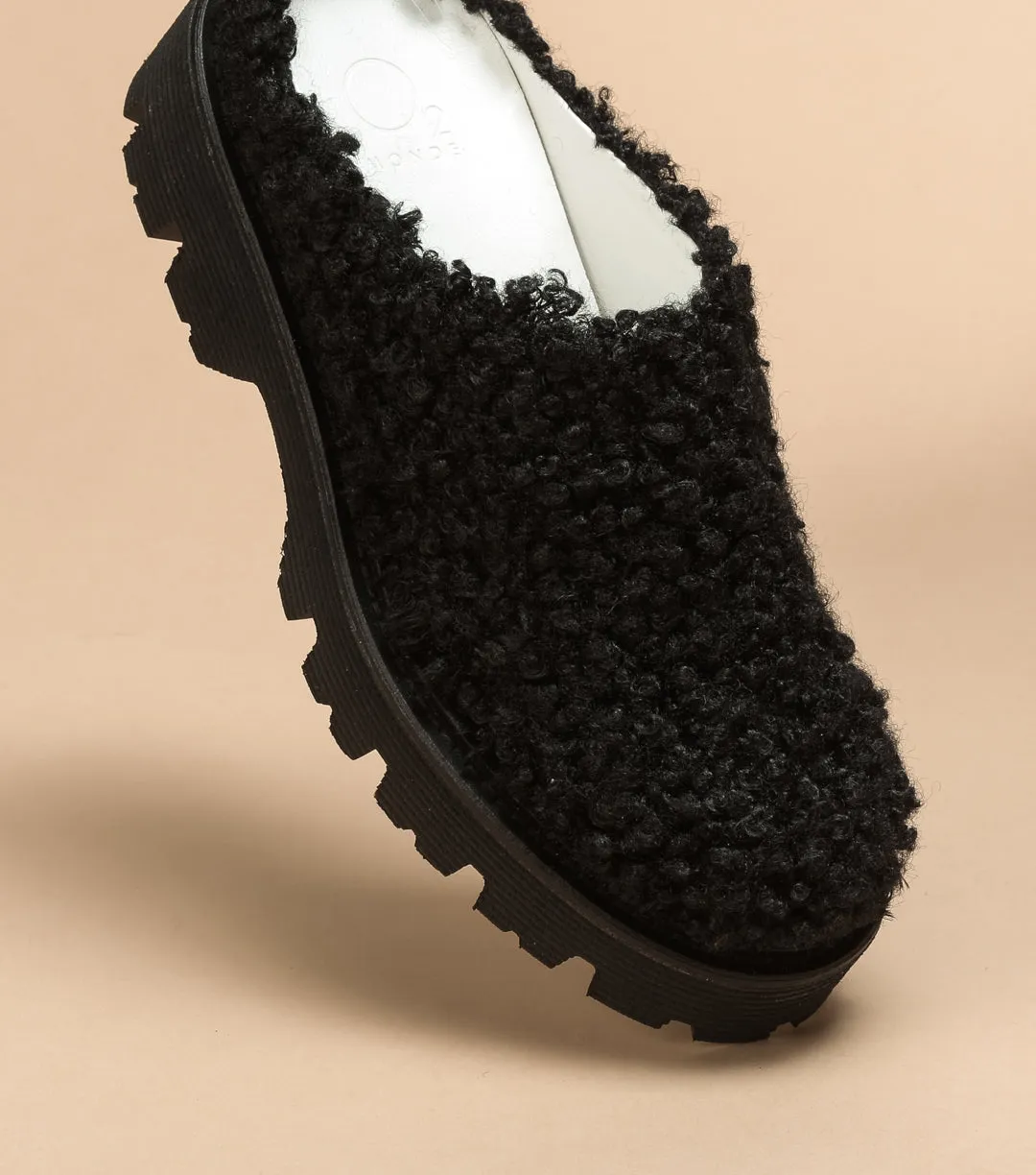 Hebo Mules in Black