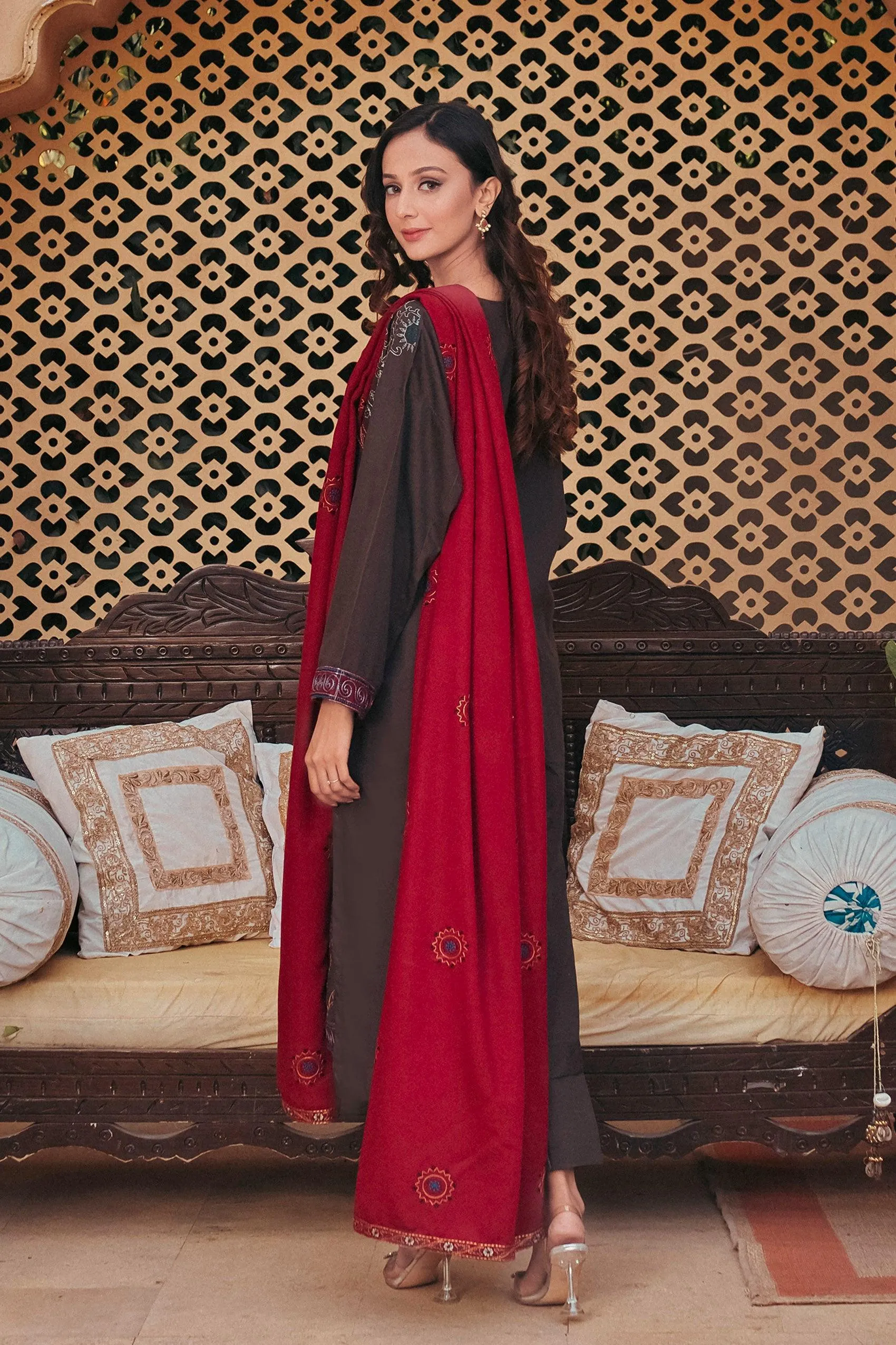 LUXURY WINTER KAARI KE- 00176  (3PC)