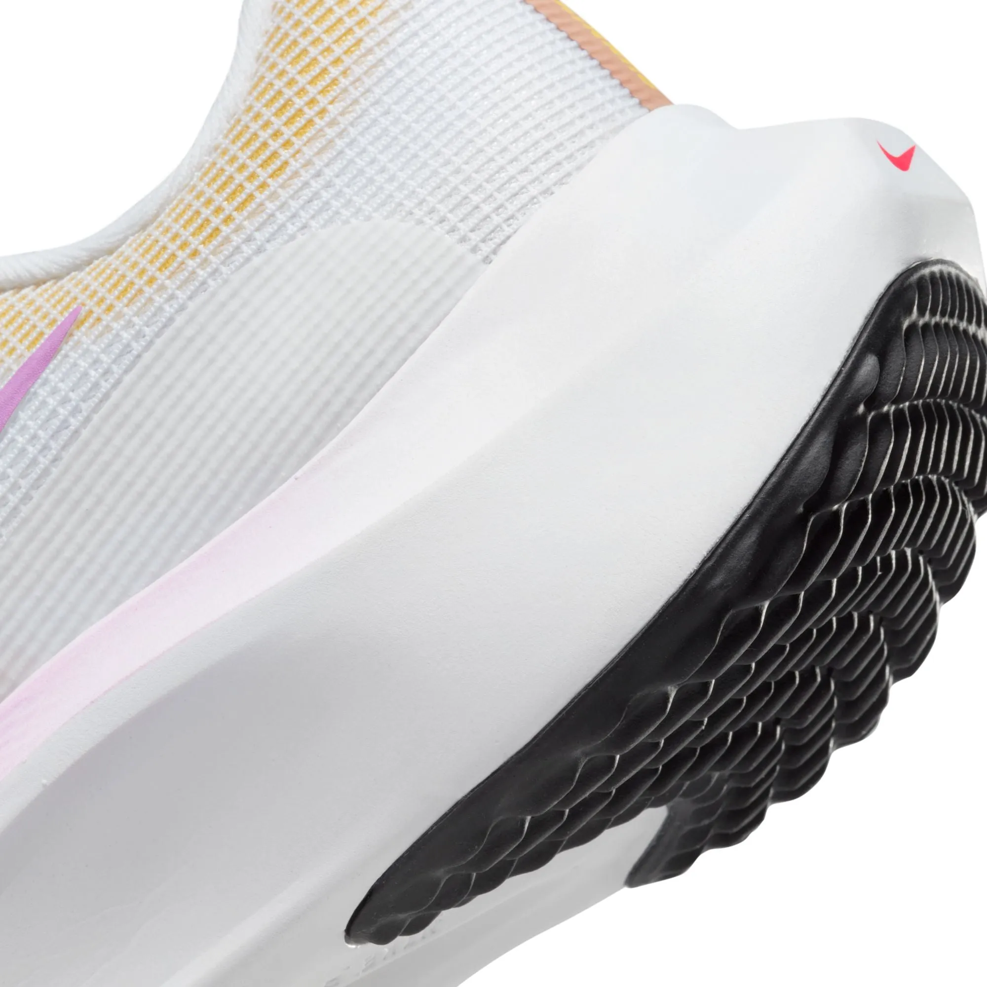 Nike Zoom Fly 5 (B Width)- White/Rush Fuschsia (Womens)