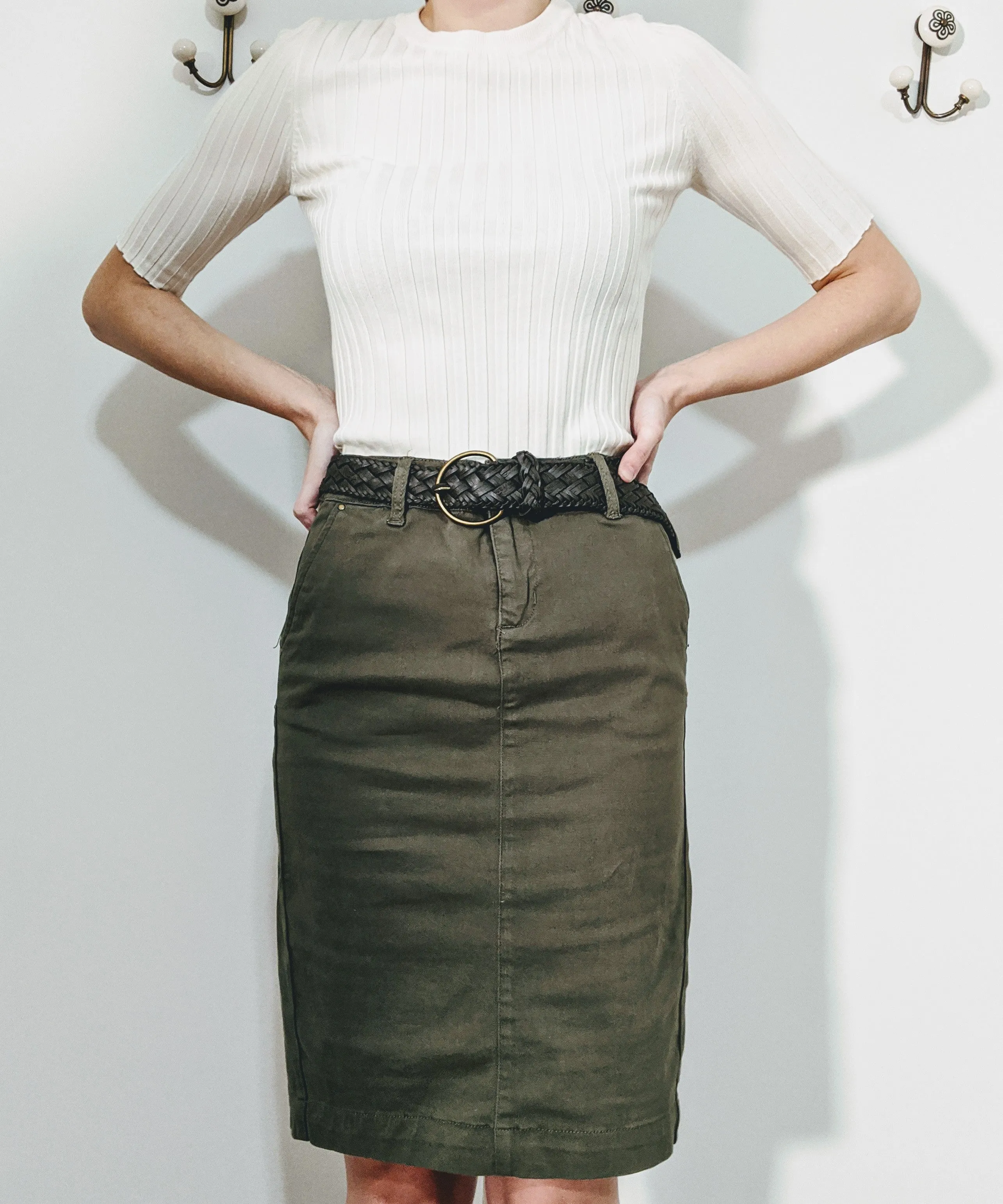 Olivia Knee Length Skirt In OLIVE