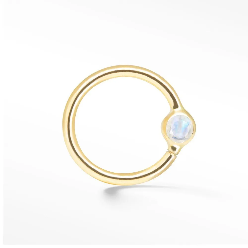 Round Bezel in Moonstone Seam Ring 14k Yellow Gold