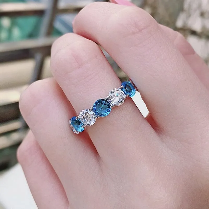 Round Cut Diamond and Aquamarine Ring - 925 Sterling Silver